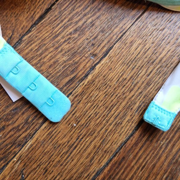 NEW 32C VICTORIAS SECRET lightly lined blue|white|neon camo demi style bra - Picture 4 of 7